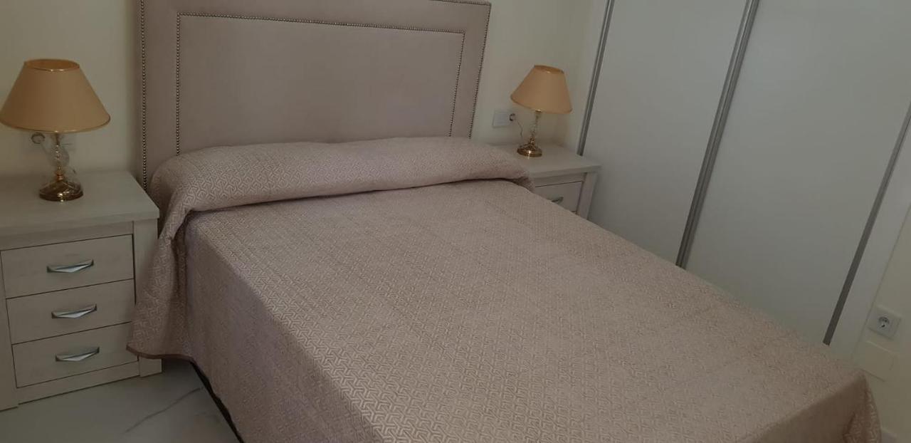 Piso 2Da Linea De Playa En Marbella Apartment Luaran gambar